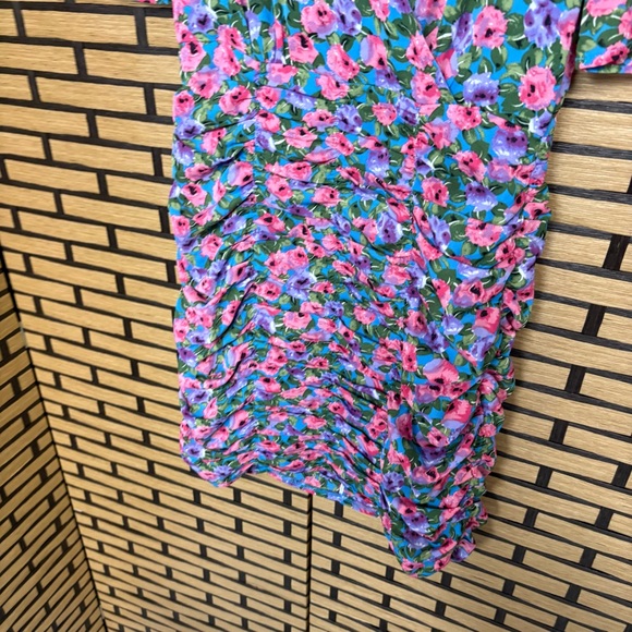 Luna Multi Color Floral‎ Ruched Dress Size Small - Picture 6 of 9